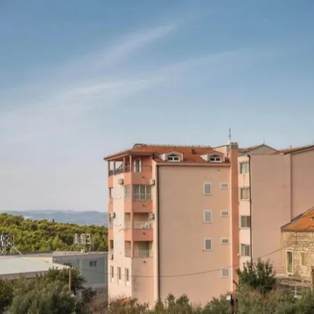 Grljusic - One Bedroom 208 Apartment Makarska